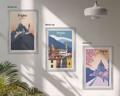 Triptih v okvirju Retro ilustracije gorske arhitekture