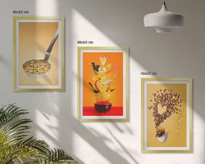 Večdelna slika v okvirju s motivom kuhinjske hrane