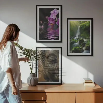 Večdelna slika v okvirju cvetlični slap z motivom Bude in zen skale