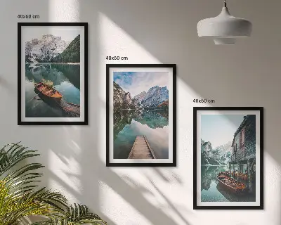 Komplet 3 slik v okvirju jezero z gorami, čolni in kočo