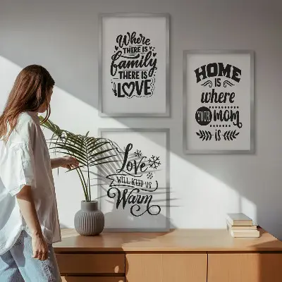 Večdelna slika v okvirju z motivom družine, ljubezni, doma in topline