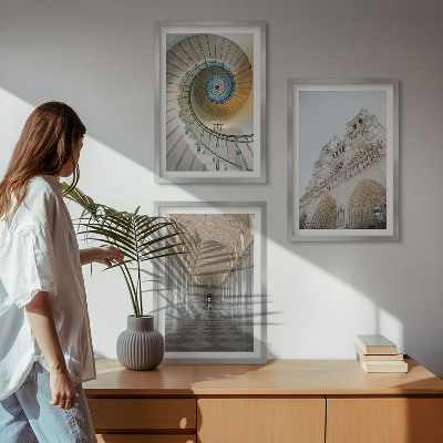 Set 3 slik v okvirju Spiralno stopnišče fasade katedrale