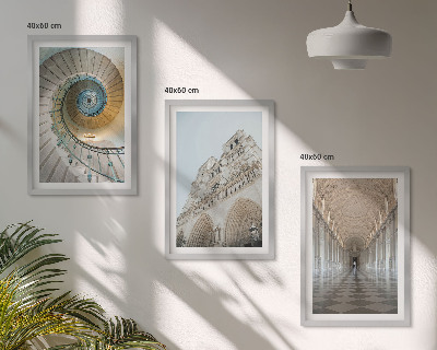 Set 3 slik v okvirju Spiralno stopnišče fasade katedrale
