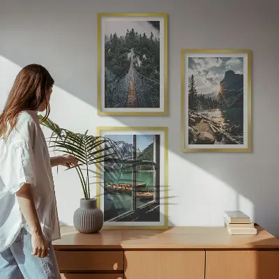Komplet 3 slik v okvirjih most, gozd, jezero, čolni in gore