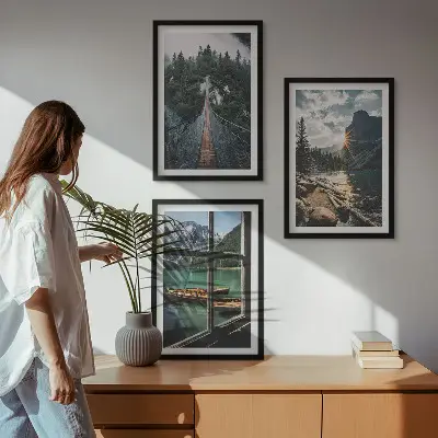 Komplet 3 slik v okvirjih most, gozd, jezero, čolni in gore