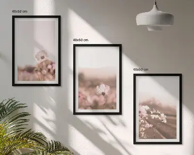 Večdelna slika v okvirju travniki divjih rož s poletno pokrajino