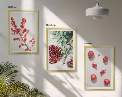 Večdelna slika v okvirju minimalistični motiv rdečih plodov