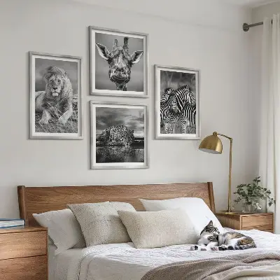Komplet slik nad zofo z motivi divjih živali, kot so lev, jaguar, žirafa in zebre