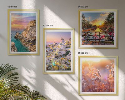 Pripravljena stenska galerija Sončni zahodi ob morju