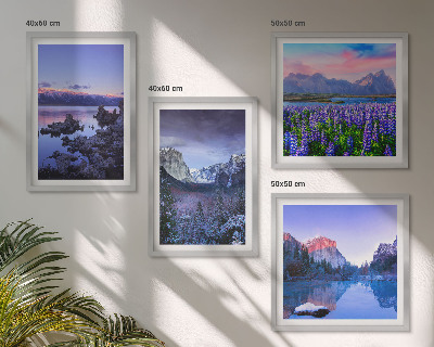 Pripravljena stenska galerija Gorske pokrajine, voda, cvetlično polje