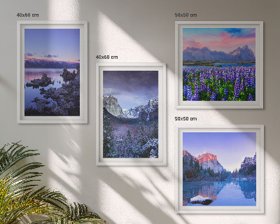 Pripravljena stenska galerija Gorske pokrajine, voda, cvetlično polje