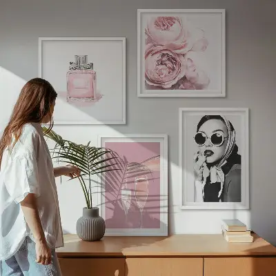 Pripravljena stenska galerija v elegantnih roza odtenkih