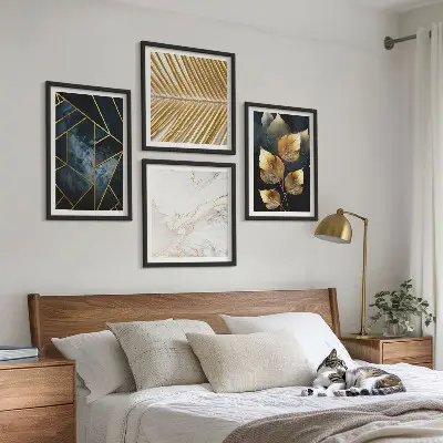 Pripravljena stenska galerija s sodobnimi rastlinskimi vzorci