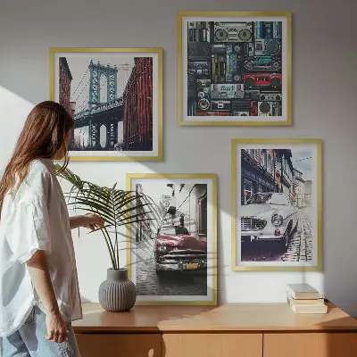 Komplet slik s starimi avtomobili retro motiv Brooklyn v avdio slogu nad zofo