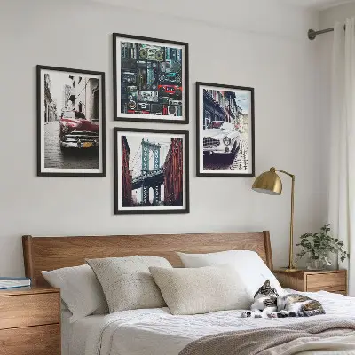 Komplet slik s starimi avtomobili retro motiv Brooklyn v avdio slogu nad zofo