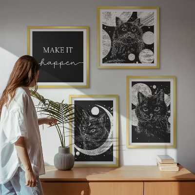 Pripravljena stenska galerija Lunin planet črnih mačk