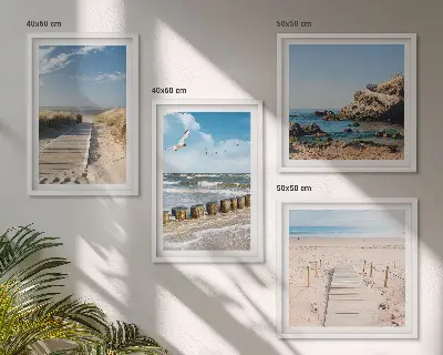 Komplet štirih slik v okvirju motiv plaže s peskom, valovi, nebom in pticami