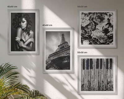 Pripravljena stenska galerija Portret ženske z Eifflovo vrtnico
