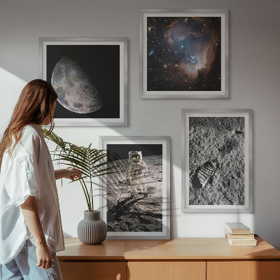 Set 4 slik v okvirju Fotografija sledi astronavta na Luni