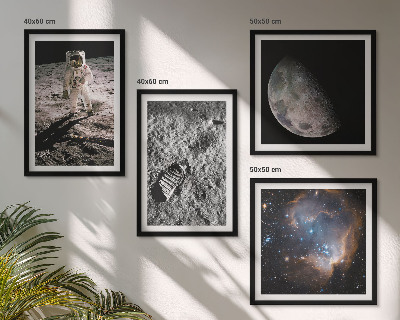Set 4 slik v okvirju Fotografija sledi astronavta na Luni