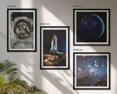 Komplet slik nad zofo z motivom rakete, astronavta, vesolja in Zemlje
