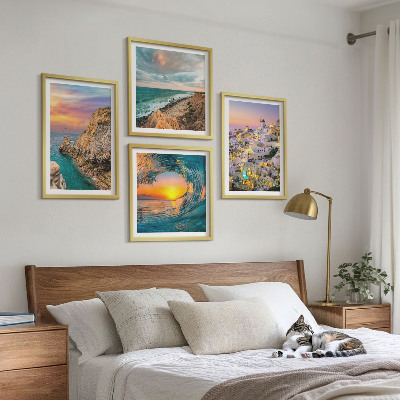 Pripravljena stenska galerija Morski valovi, bele hiše na Santoriniju