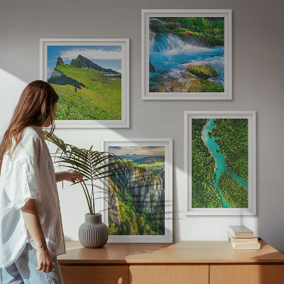 Pripravljena stenska galerija Zelene gore reka skale