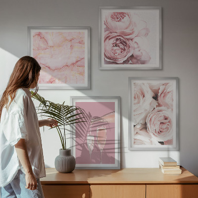 Pripravljena stenska galerija Vrtnice šampanjsko-marmorni pastel