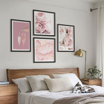 Pripravljena stenska galerija Vrtnice šampanjsko-marmorni pastel