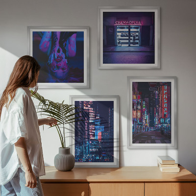 Set 4 slik v okvirju Nočno mesto z neonskimi lučmi