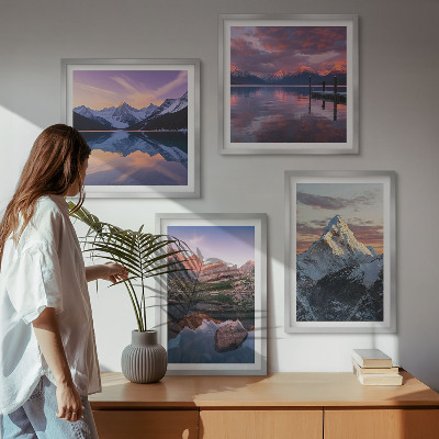 Pripravljena stenska galerija Gorske pokrajine v ozadju