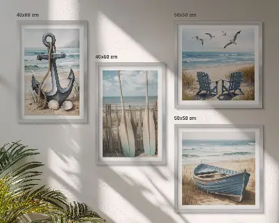 Pripravljena stenska galerija s motivom sidra, čolna, vesel in plaže