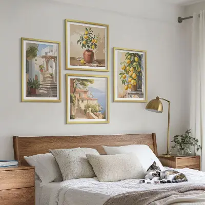 Pripravljena stenska galerija limonske ulice in pogled na morje