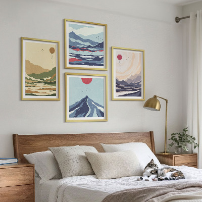 Pripravljena stenska galerija Pastelne gore v japonskem slogu