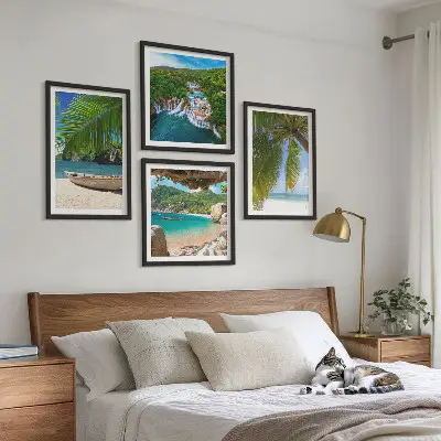 Komplet štirih slik v okvirju motiv plaže, čolna, slapov in palm