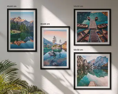 Set 4 slik v okvirju z motivom odsevnega gozda in gorskih jezer