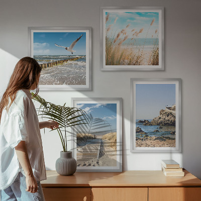 Set 4 slik v okvirju Lesena pot ob plaži, pečine