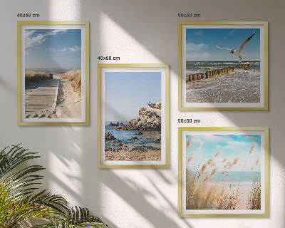 Set 4 slik v okvirju Lesena pot ob plaži, pečine