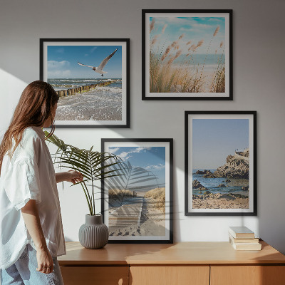 Set 4 slik v okvirju Lesena pot ob plaži, pečine