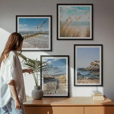 Komplet 4 slik v okvirju lesena pot ob plaži s pečinami