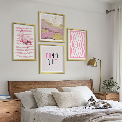 Set 4 slik v okvirju Pastelna gorska pokrajina z rožnatimi flamingi