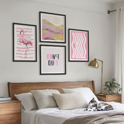 Set 4 slik v okvirju Pastelna gorska pokrajina z rožnatimi flamingi