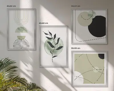 Pripravljena stenska galerija z abstraktnimi rastlinskimi motivi