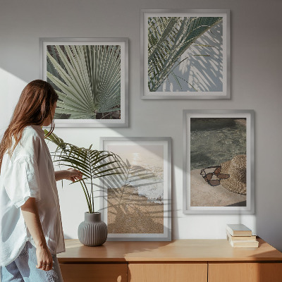 Pripravljena stenska galerija Sončna očala za na plažo v vodi