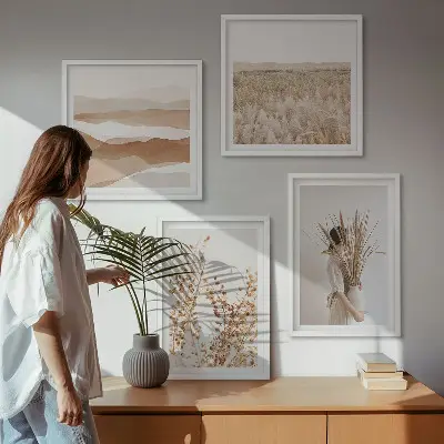 Pripravljena stenska galerija z rastlinskimi motivi v bohemskem slogu