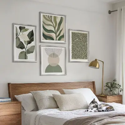 Pripravljena stenska galerija abstraktne geometrijske oblike listov