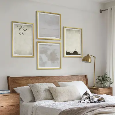 Pripravljena stenska galerija z motivom teksture jate ptic
