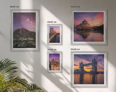 Komplet slik gorske pokrajine ponoči
