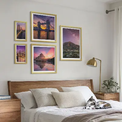 Komplet slik gorske pokrajine ponoči