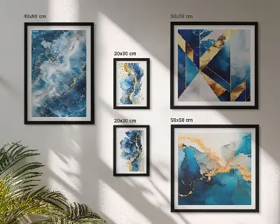Komplet ujemajočih se slik z motivom abstraktne modre kompozicije